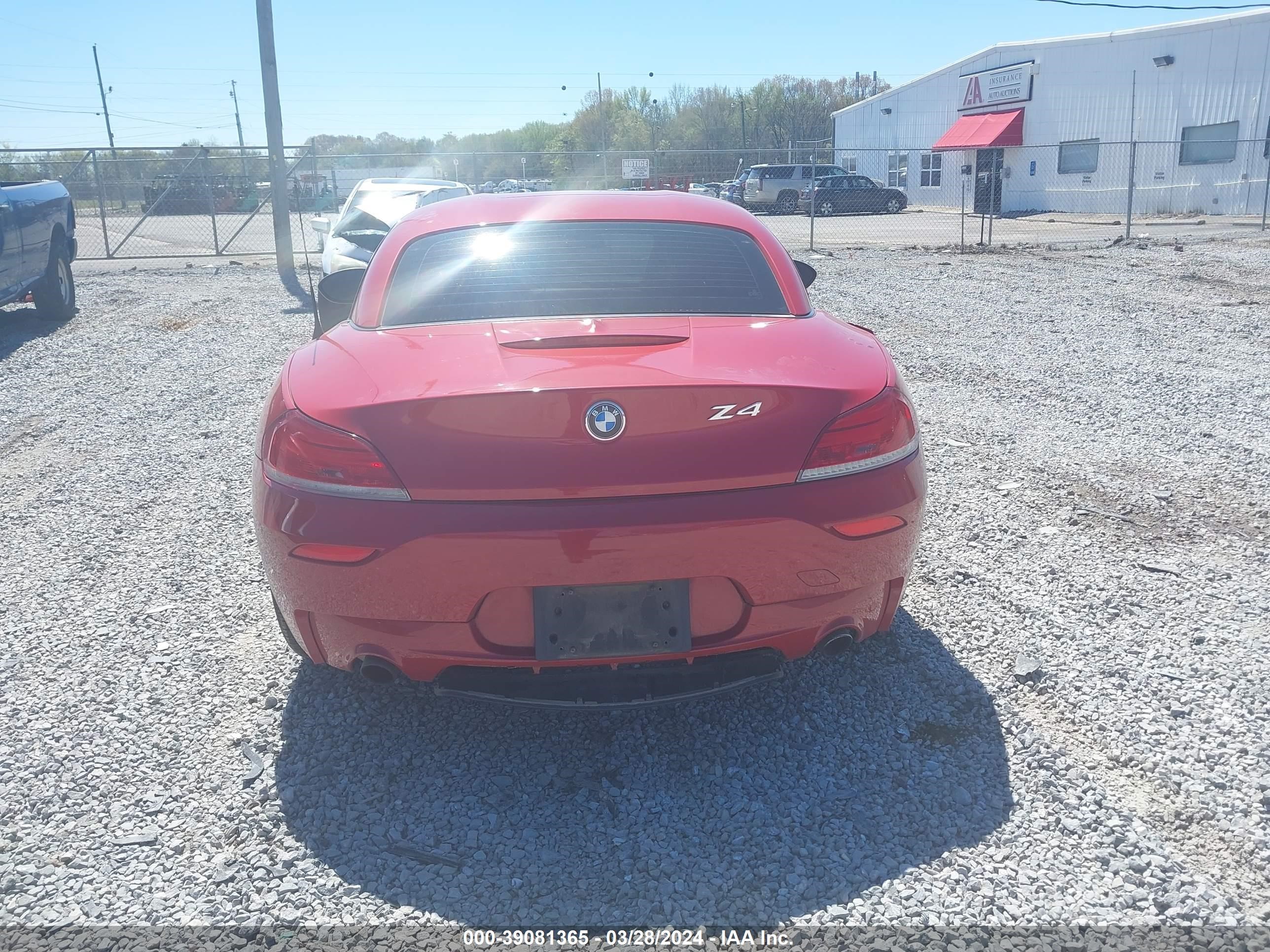 Photo 14 VIN: WBALM1C54EE634319 - BMW Z4 