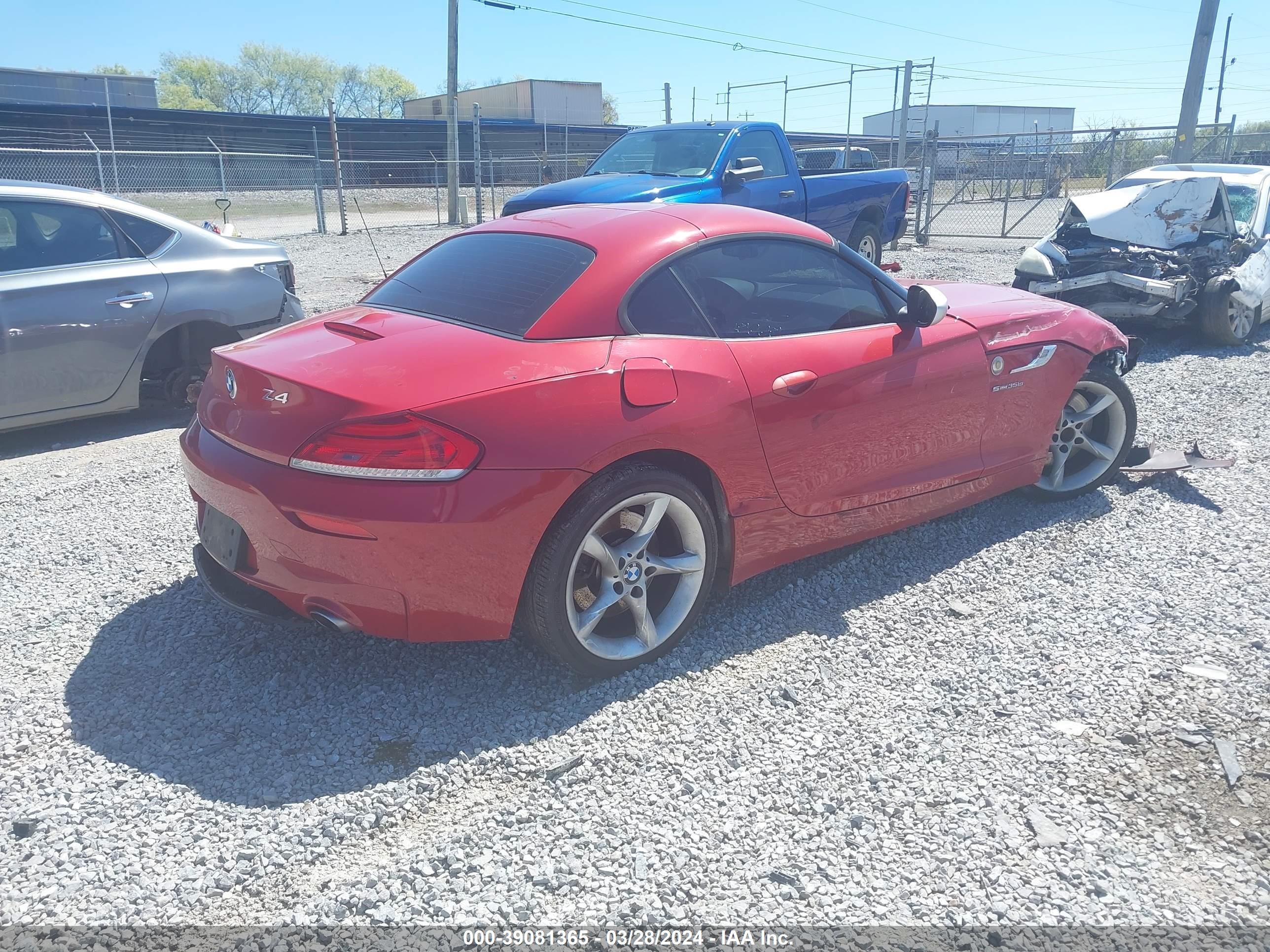 Photo 3 VIN: WBALM1C54EE634319 - BMW Z4 