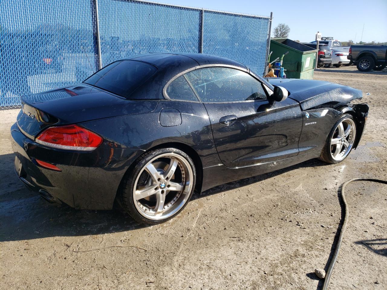 Photo 2 VIN: WBALM1C56BE633359 - BMW Z4 