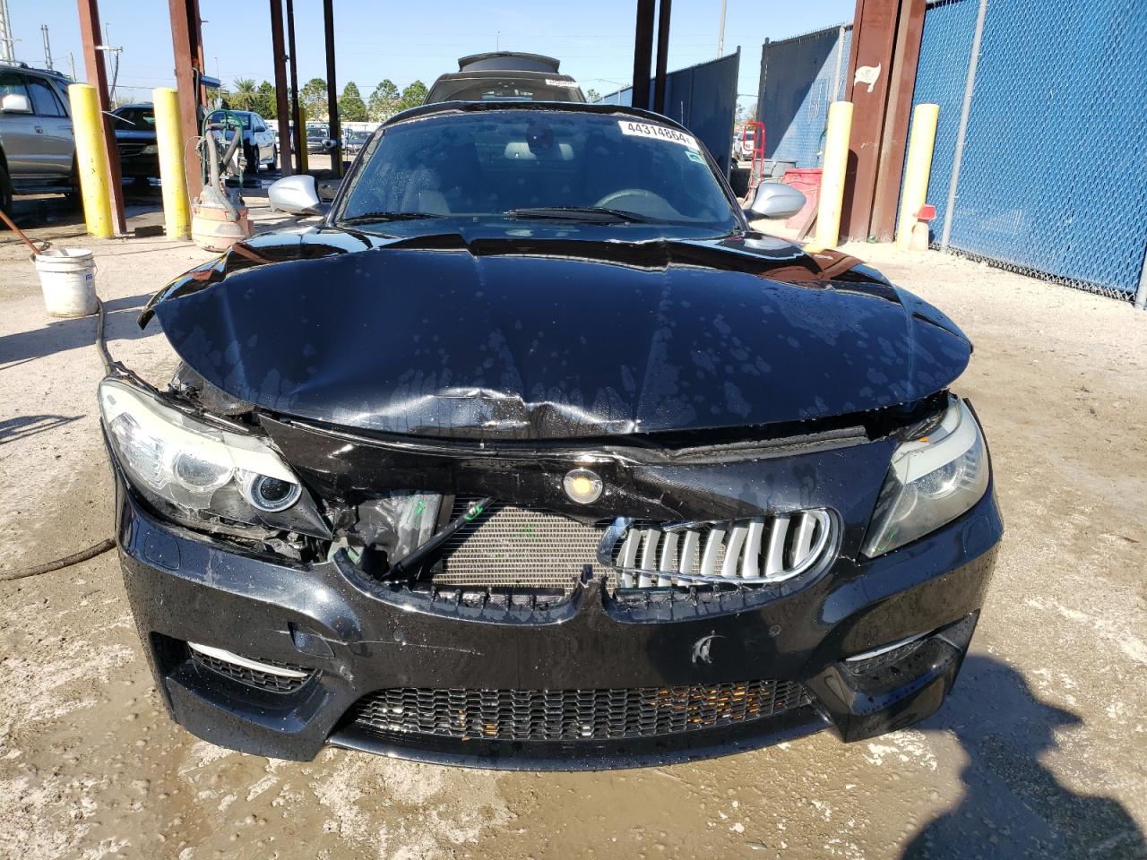 Photo 4 VIN: WBALM1C56BE633359 - BMW Z4 