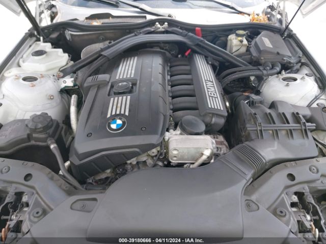 Photo 9 VIN: WBALM5C53BE378564 - BMW Z4 