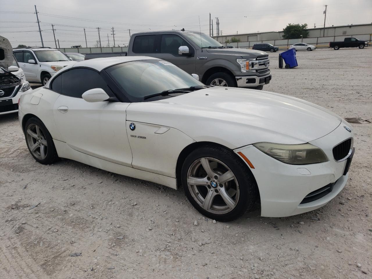 Photo 3 VIN: WBALM5C54BE380176 - BMW Z4 