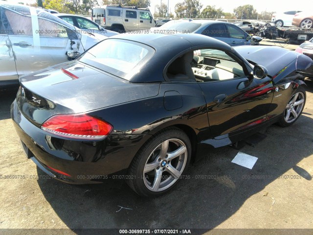 Photo 3 VIN: WBALM5C56BE378333 - BMW Z4 