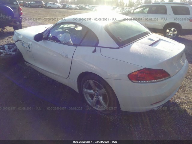 Photo 2 VIN: WBALM5C58BE379659 - BMW Z4 