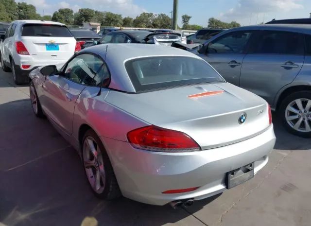 Photo 2 VIN: WBALM5C59BE378665 - BMW Z4 