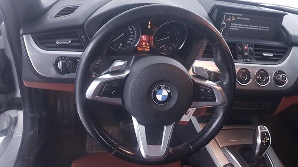 Photo 18 VIN: WBALM7101AE373445 - BMW Z4 