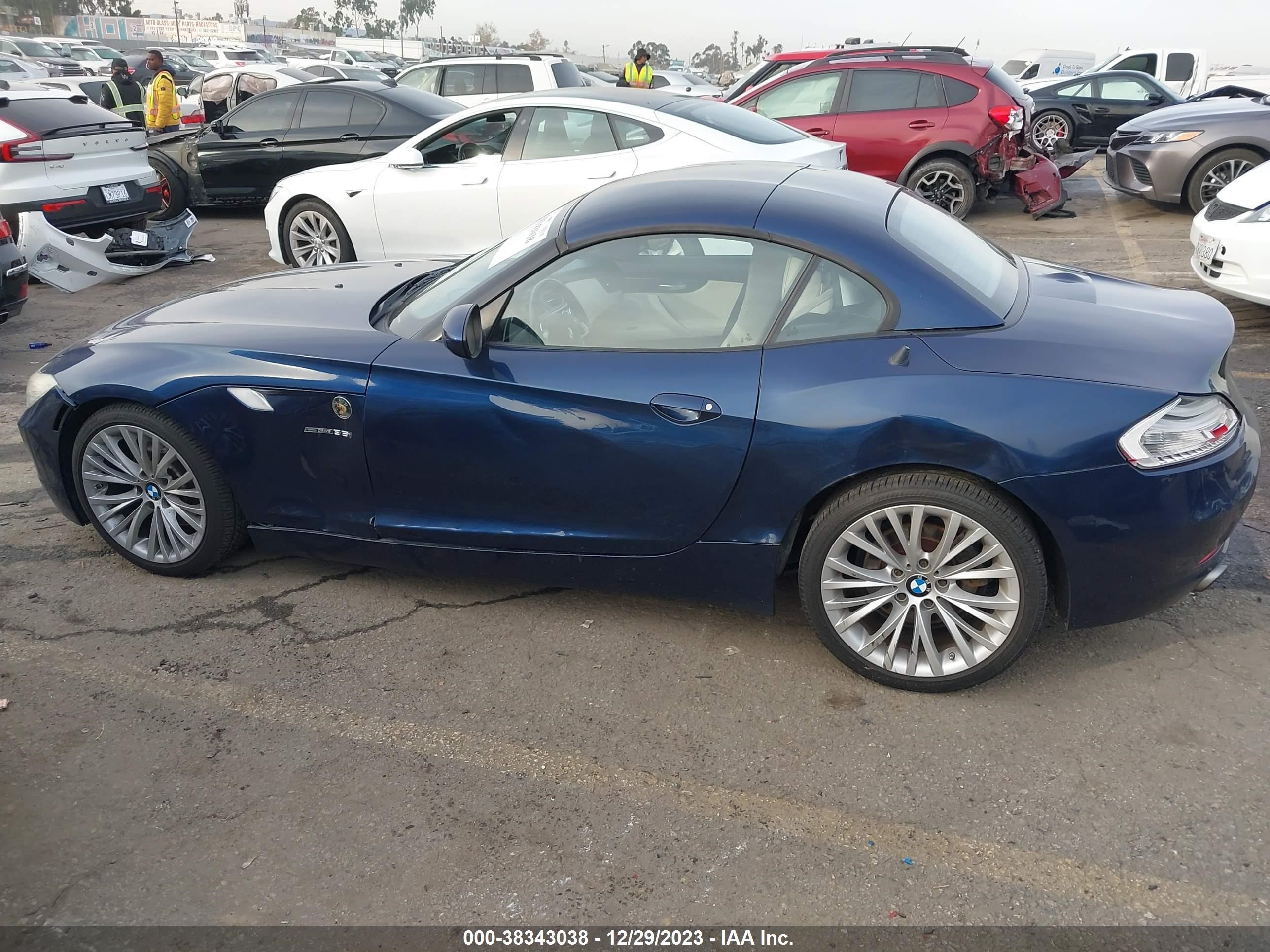 Photo 13 VIN: WBALM73539E164681 - BMW Z4 