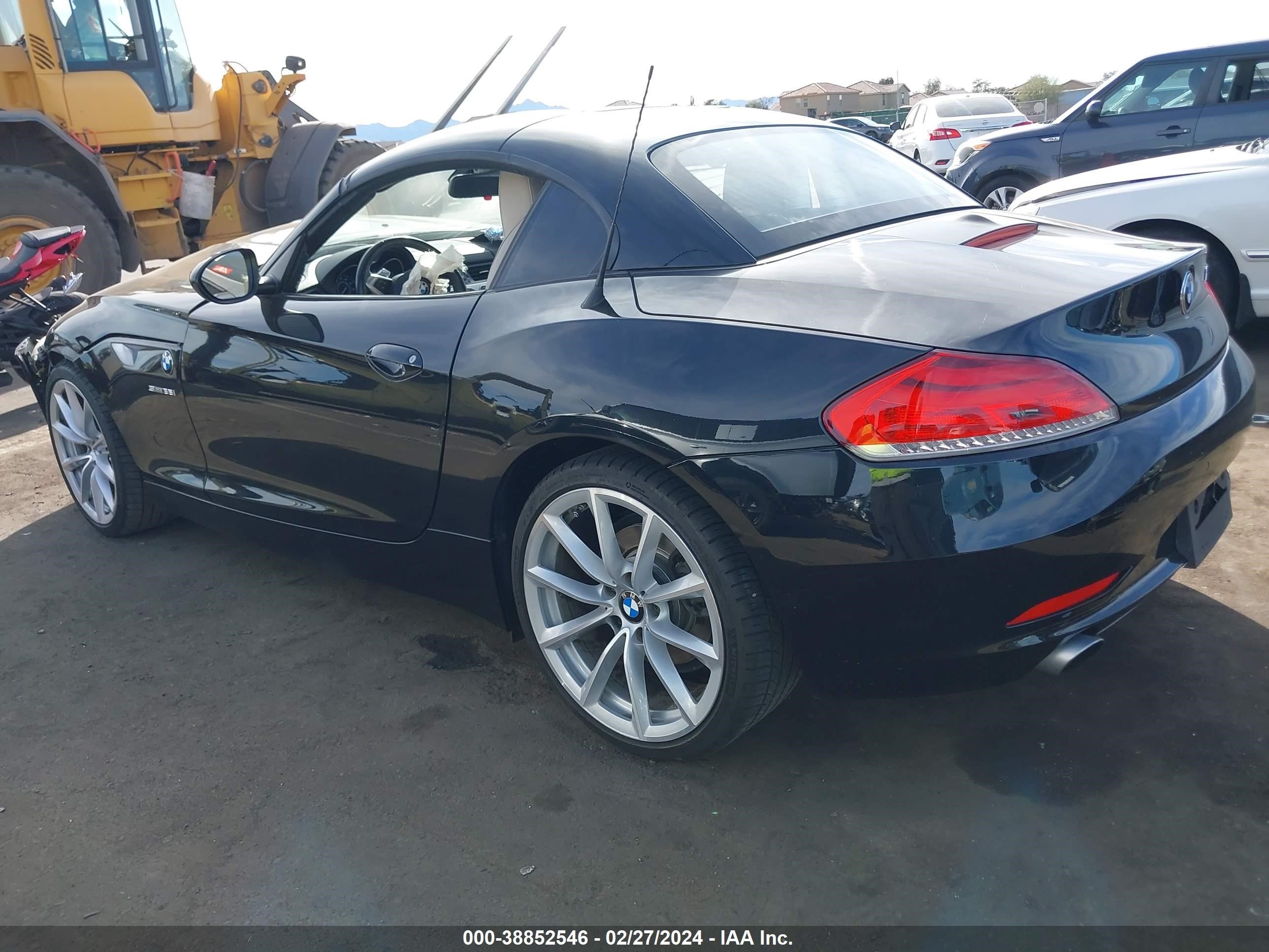 Photo 2 VIN: WBALM73599E351228 - BMW Z4 