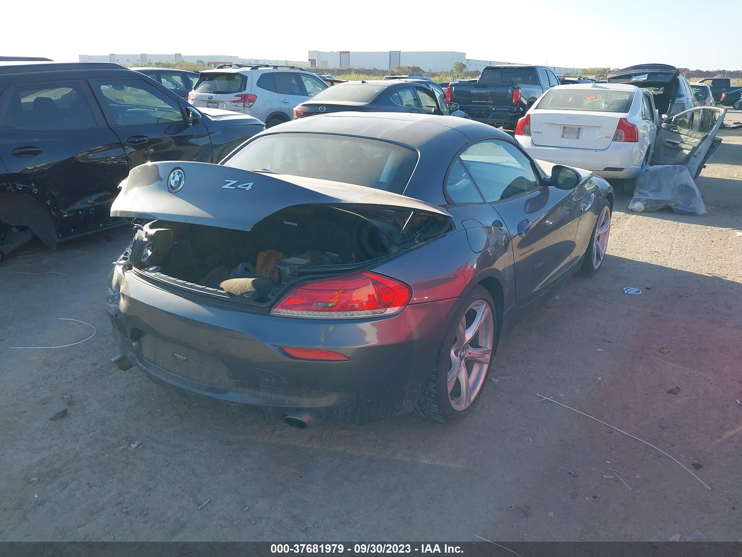 Photo 3 VIN: WBALM7C51FJ799160 - BMW Z4 