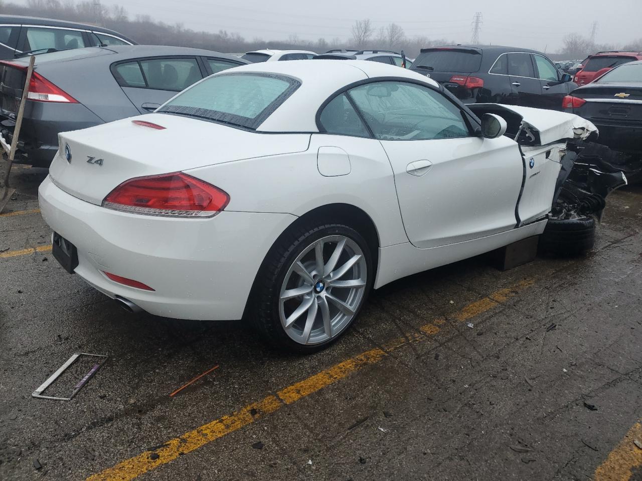 Photo 2 VIN: WBALM7C52CE384465 - BMW Z4 