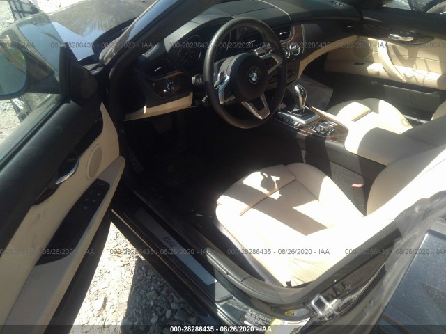 Photo 4 VIN: WBALM7C55BE383048 - BMW Z4 