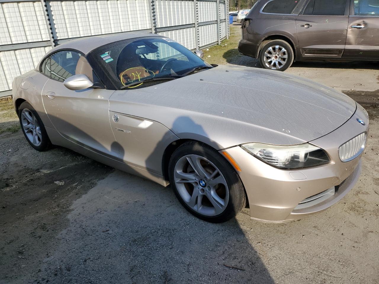 Photo 3 VIN: WBALM7C57CE384901 - BMW Z4 