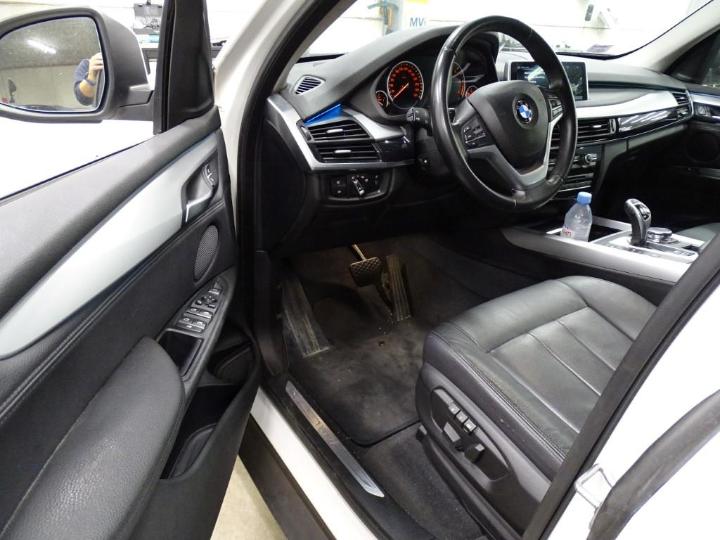 Photo 13 VIN: WBALS010500T84201 - BMW X5 