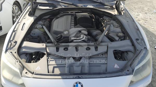 Photo 25 VIN: WBALW3106DDX54446 - BMW 640 