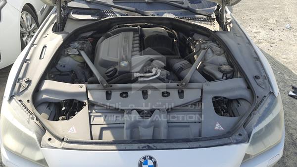 Photo 26 VIN: WBALW3106DDX54446 - BMW 640 