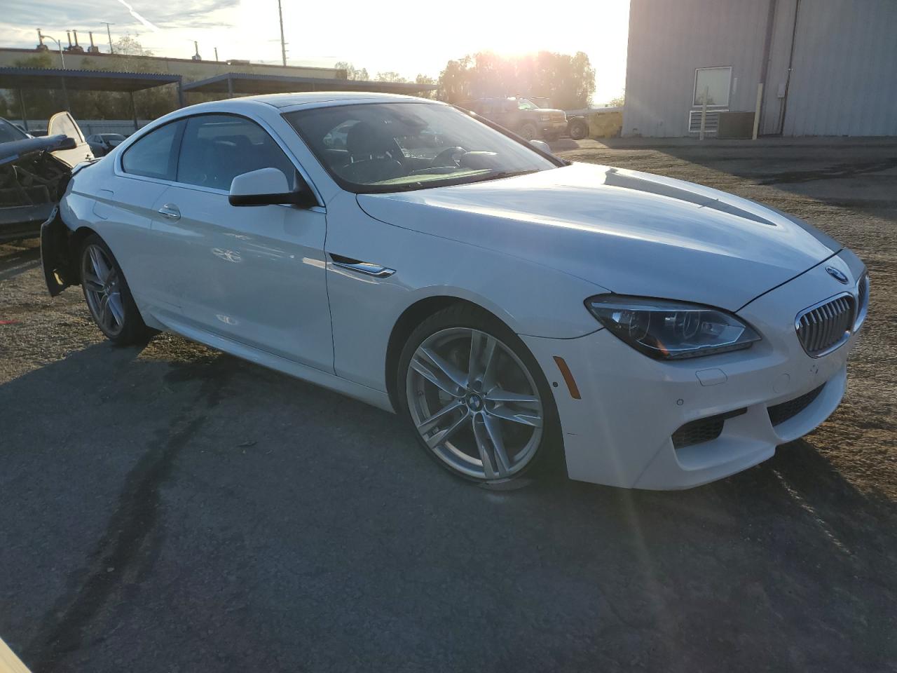 Photo 3 VIN: WBALX3C54CC528786 - BMW 6ER 