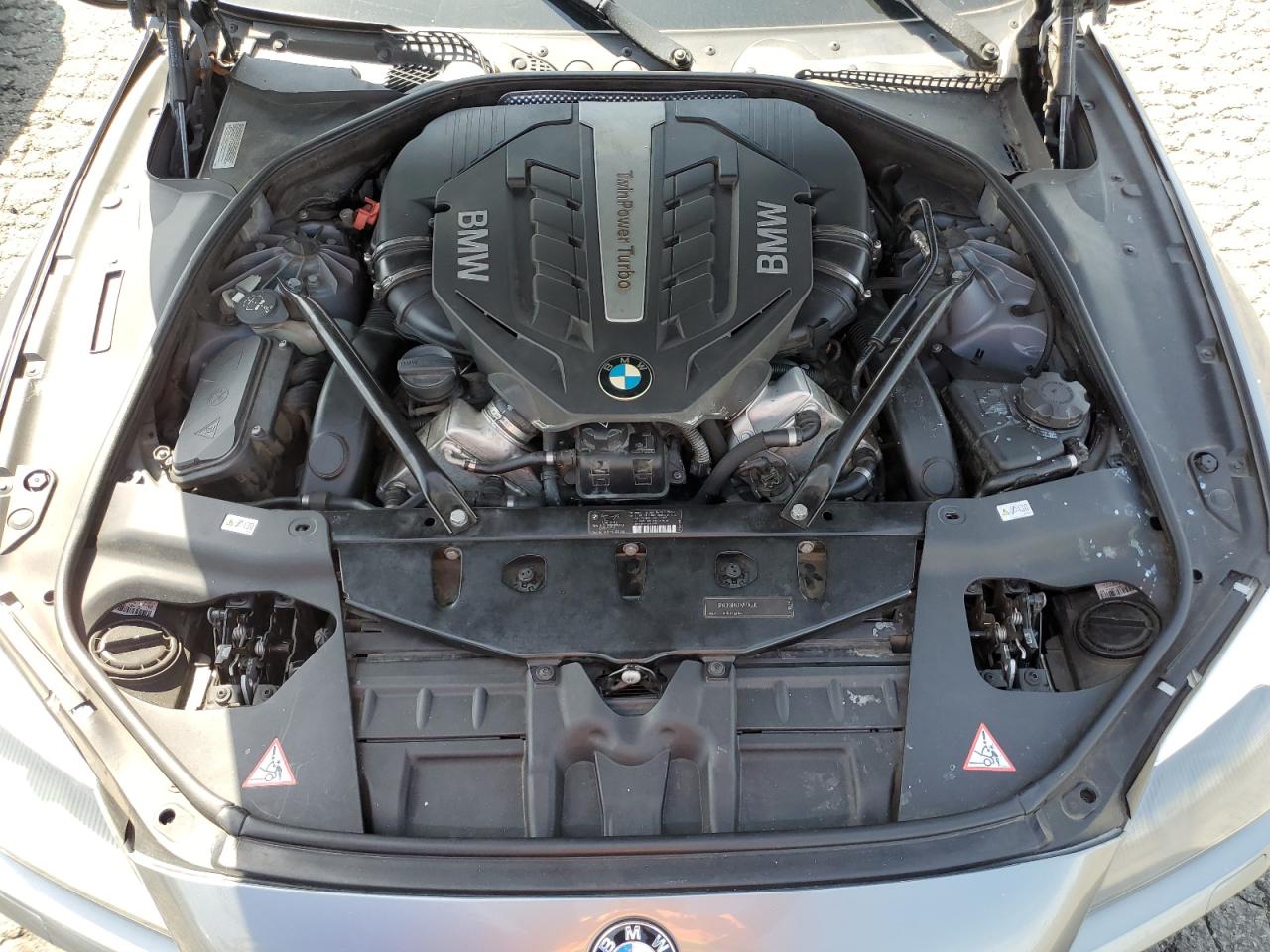 Photo 10 VIN: WBALX3C58CC528709 - BMW 6ER 