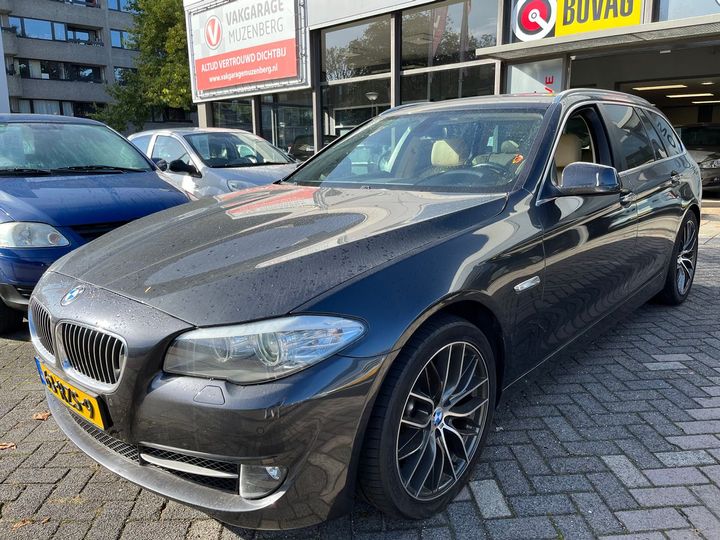 Photo 1 VIN: WBAMT11000C940694 - BMW 5-SERIE TOURING 