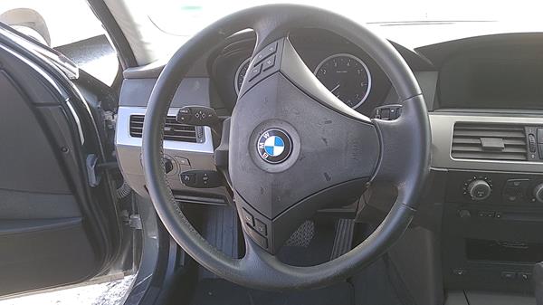 Photo 11 VIN: WBANA31020B912665 - BMW 520 I 