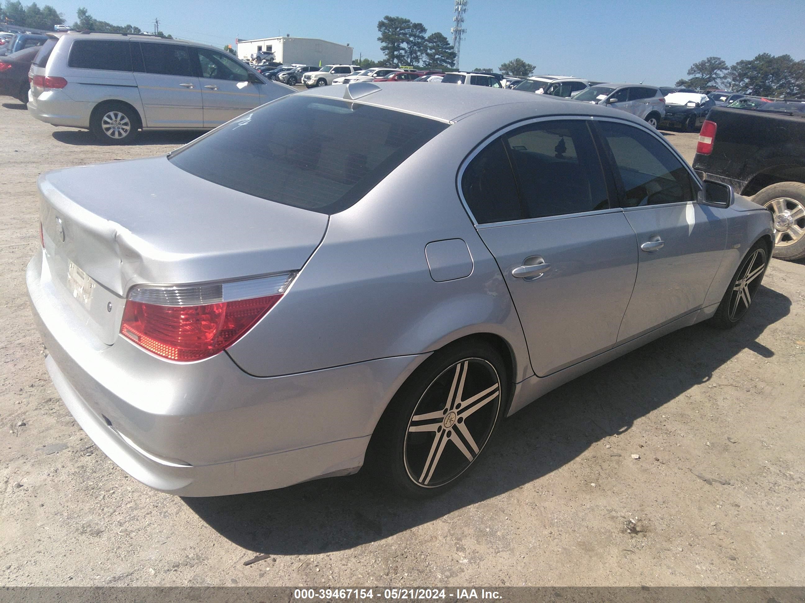 Photo 3 VIN: WBANA53555B857821 - BMW 5ER 