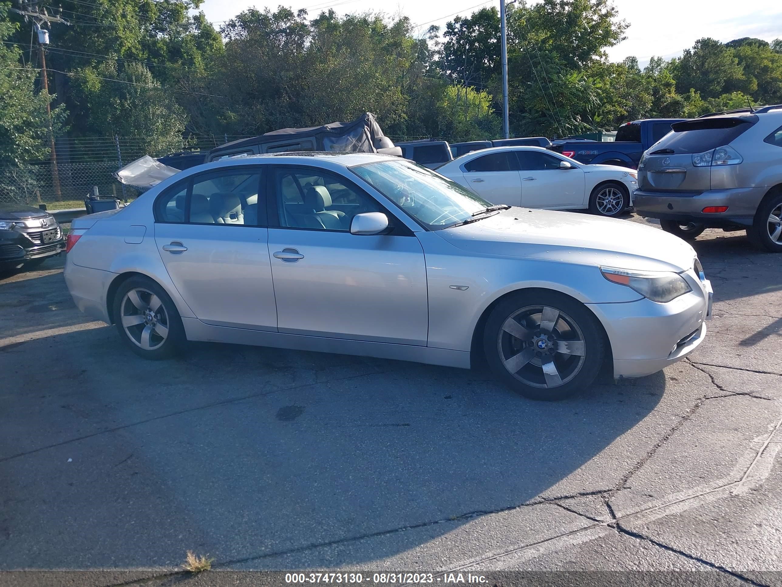 Photo 12 VIN: WBANA53575B857626 - BMW 5ER 