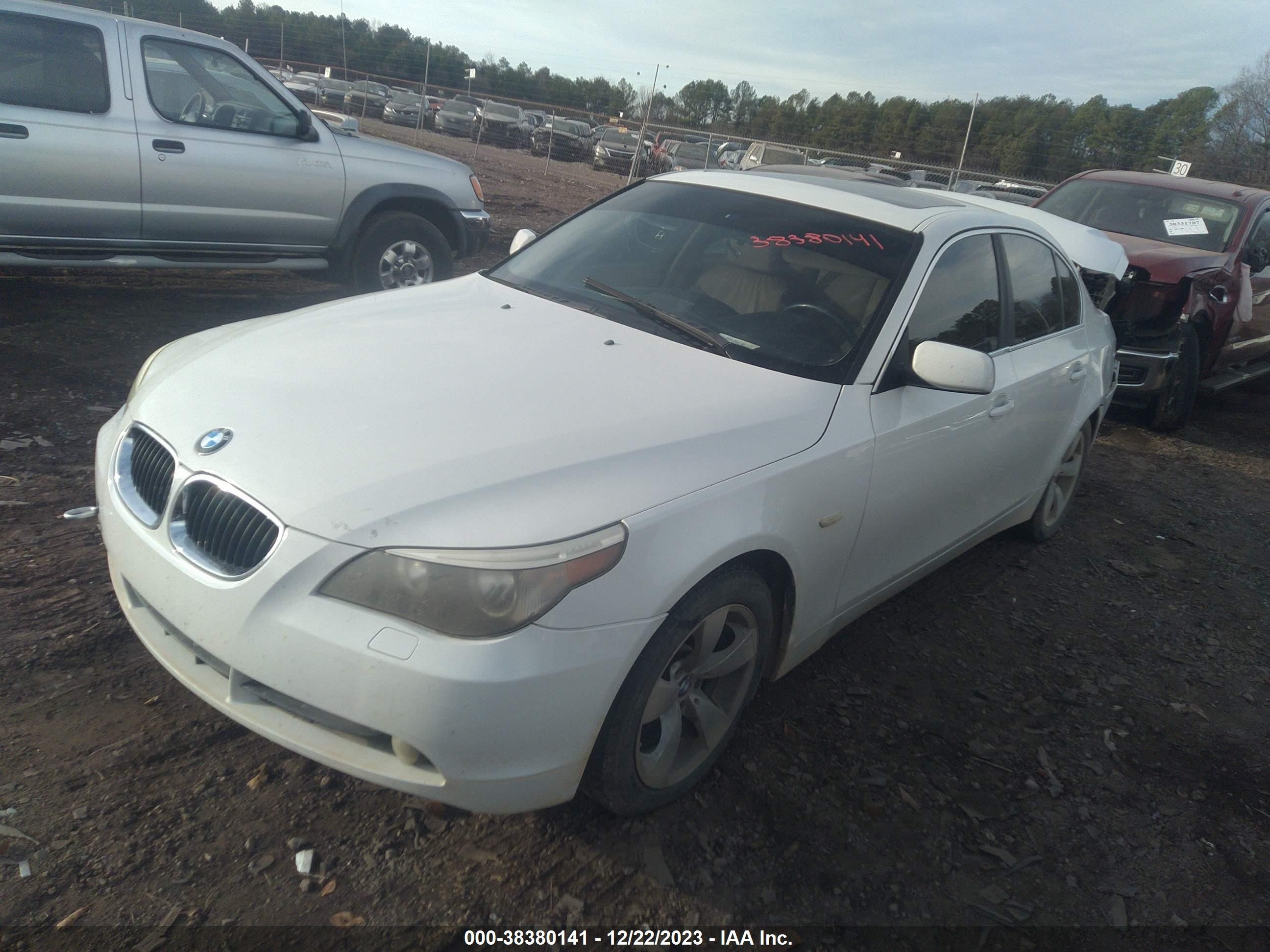 Photo 1 VIN: WBANA53575B858808 - BMW 5ER 