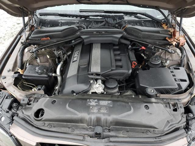 Photo 10 VIN: WBANA535X4B175533 - BMW 5 SERIES 