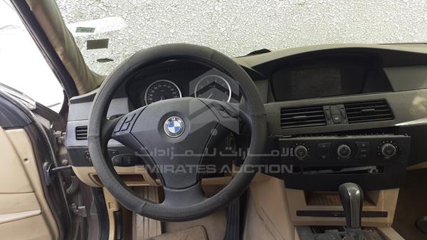 Photo 11 VIN: WBANA71004B105249 - BMW 530 