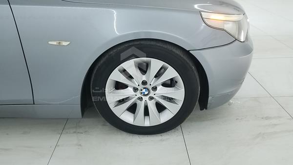 Photo 36 VIN: WBANA71040B601634 - BMW 530 