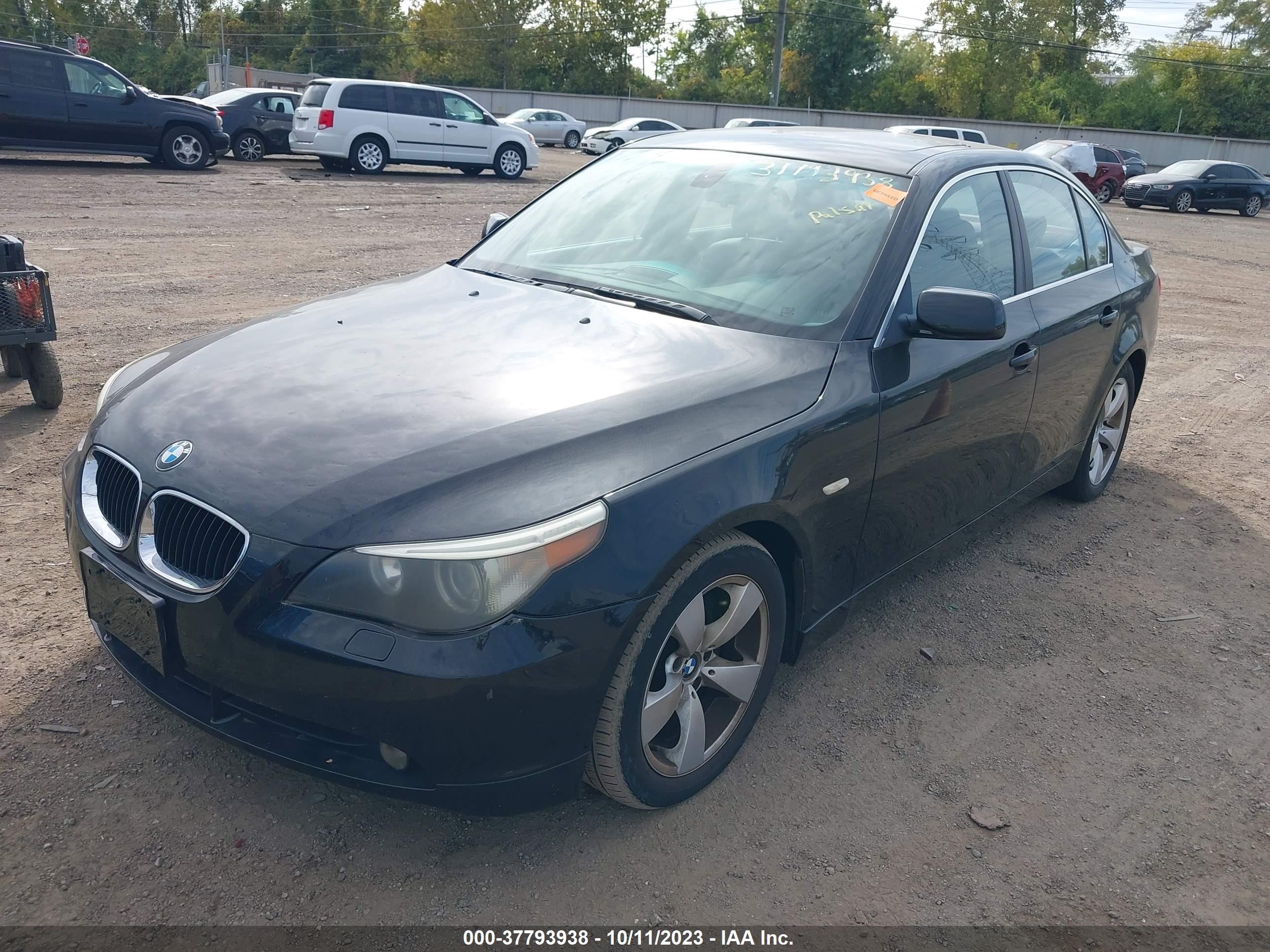 Photo 1 VIN: WBANA73514B058760 - BMW 5ER 