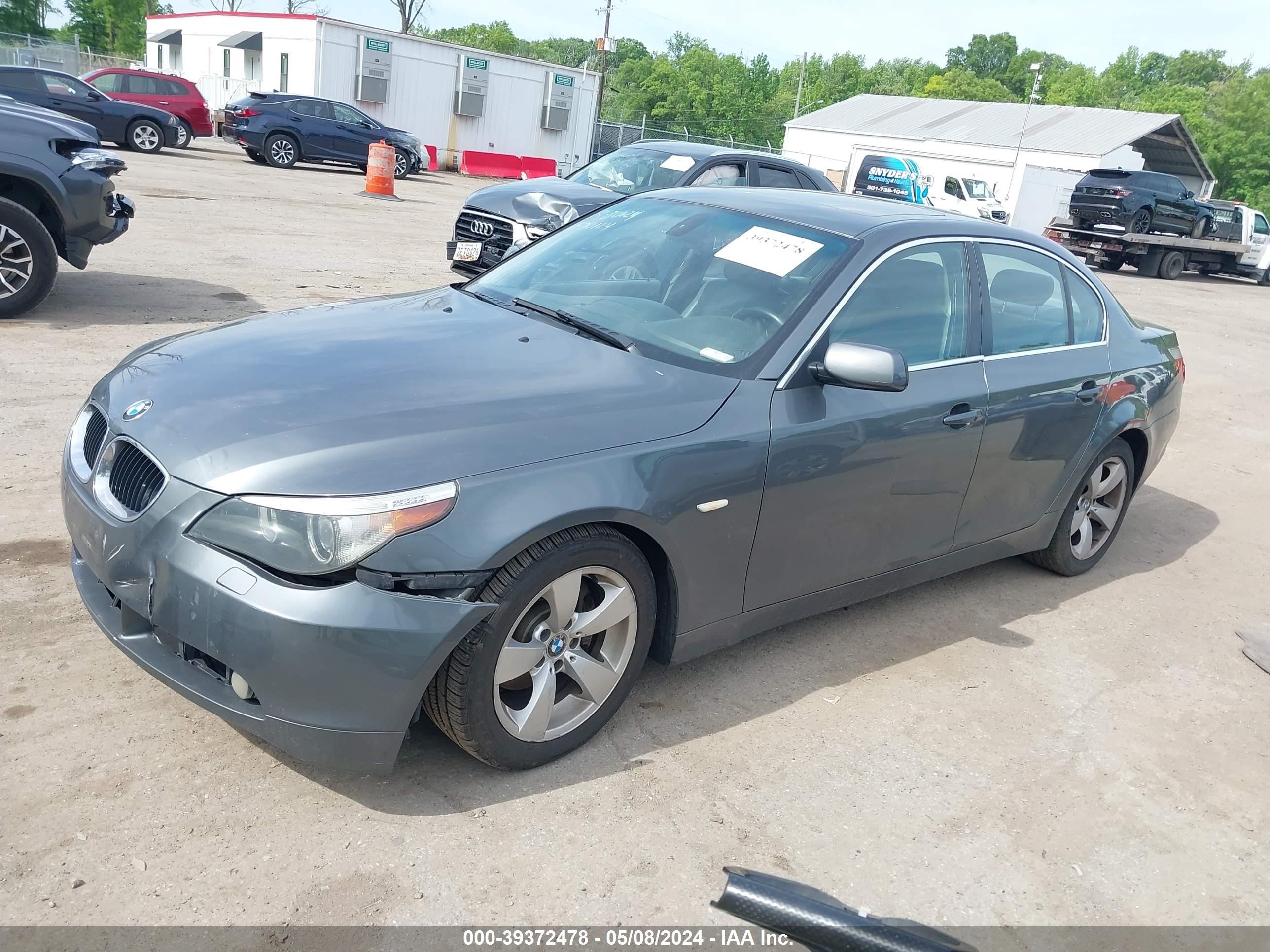 Photo 1 VIN: WBANA73525CR59387 - BMW 5ER 