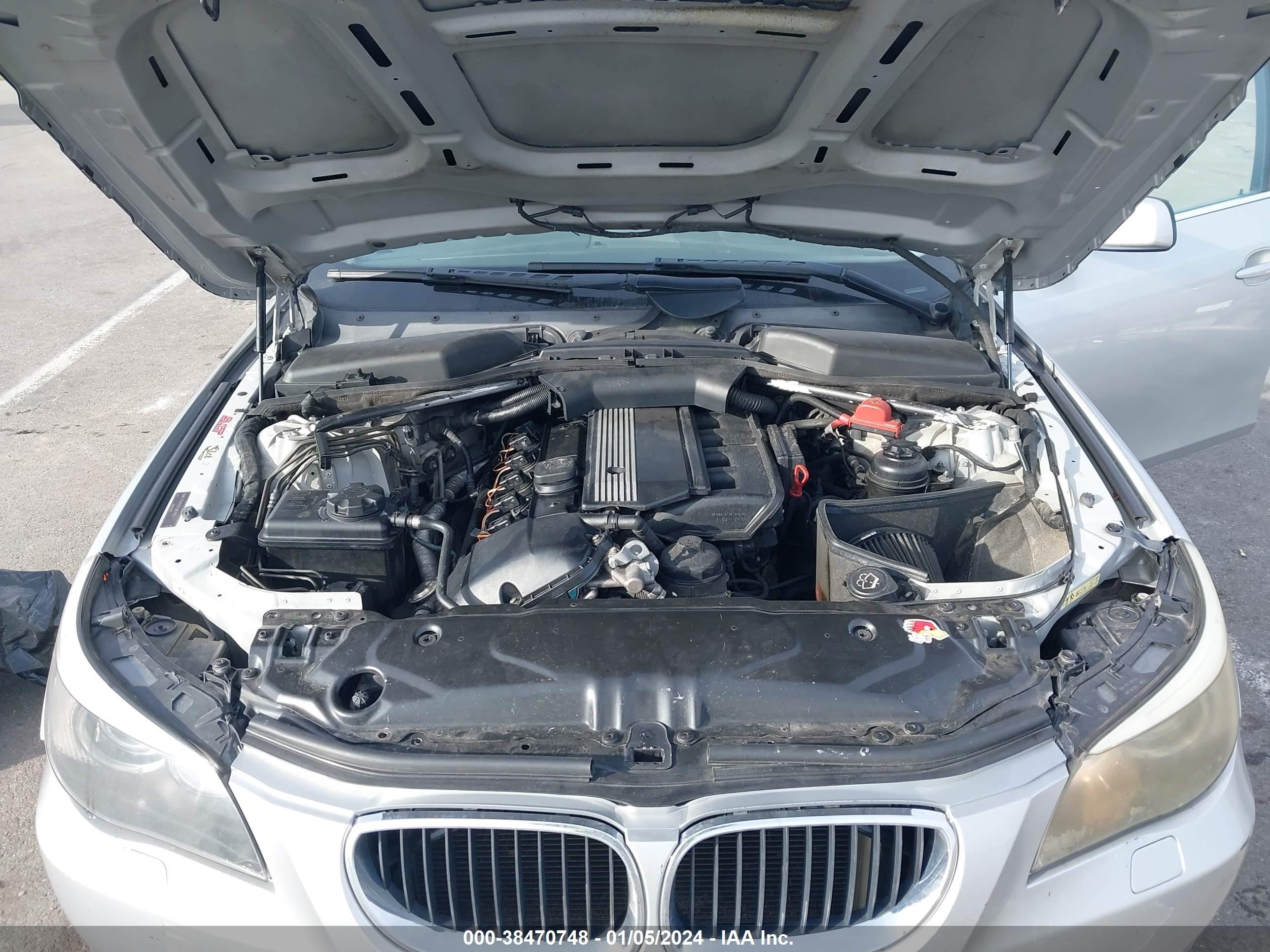 Photo 9 VIN: WBANA73555B818349 - BMW 5ER 