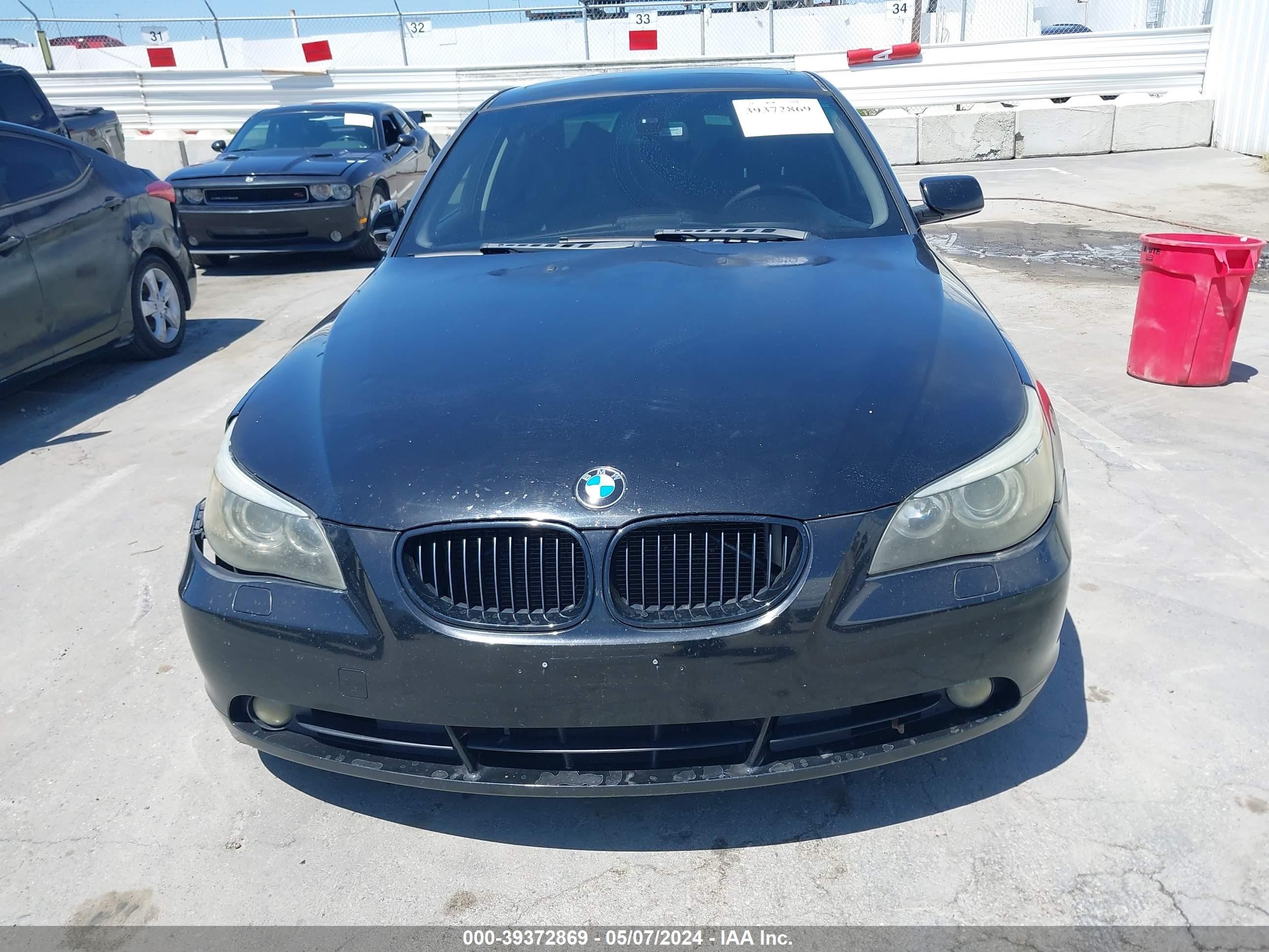 Photo 11 VIN: WBANA73565B819090 - BMW 5ER 