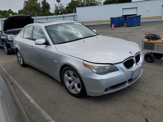 Photo 3 VIN: WBANA73574B059444 - BMW 5 SERIES 