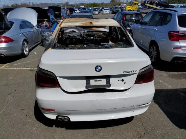 Photo 5 VIN: WBANA73585B813775 - BMW 530 I 