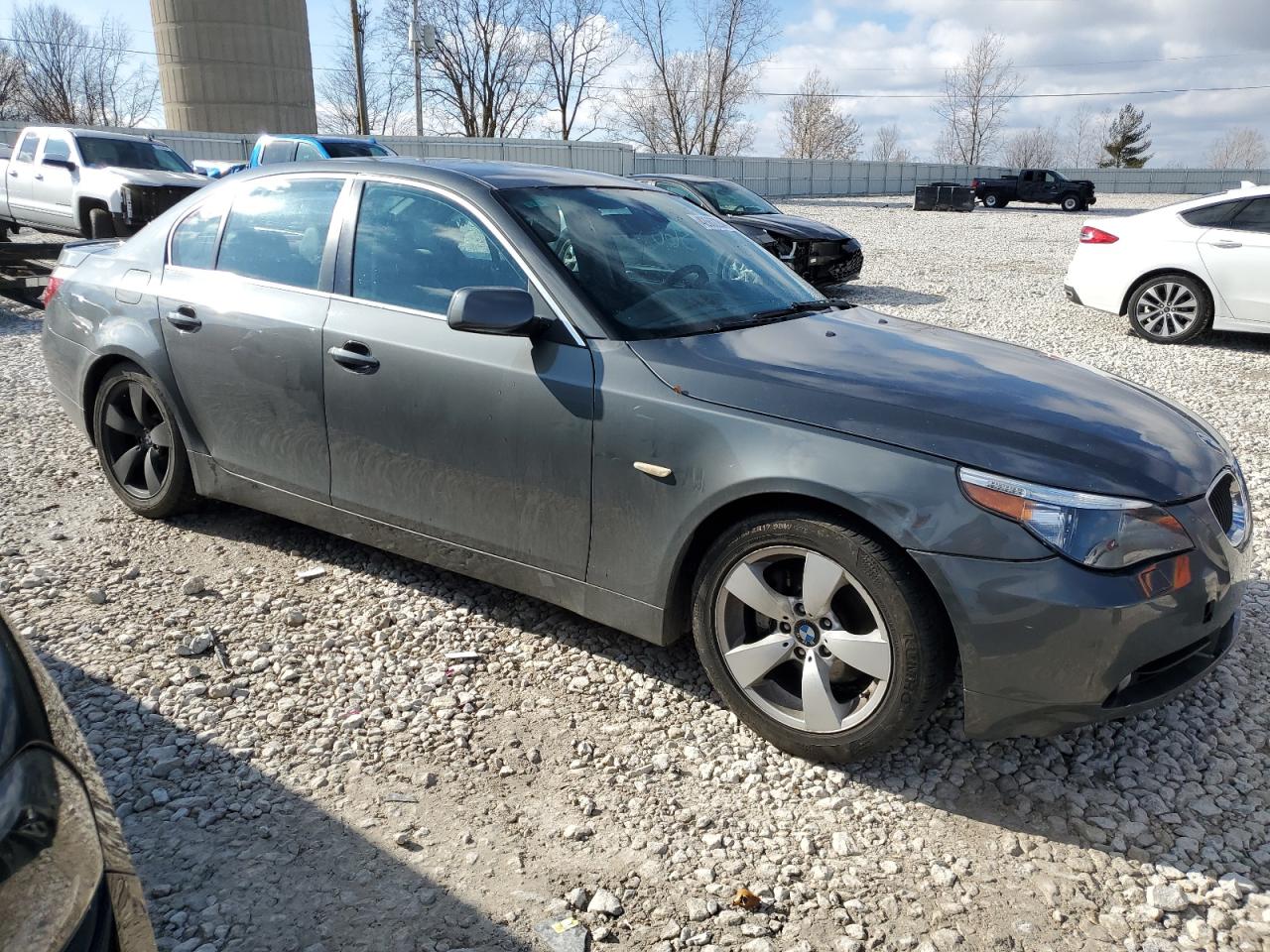 Photo 3 VIN: WBANA73585B814117 - BMW 5ER 