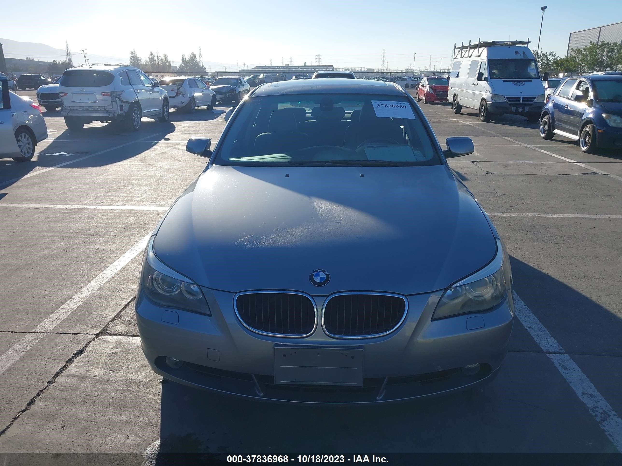 Photo 11 VIN: WBANA735X5B816628 - BMW 5ER 