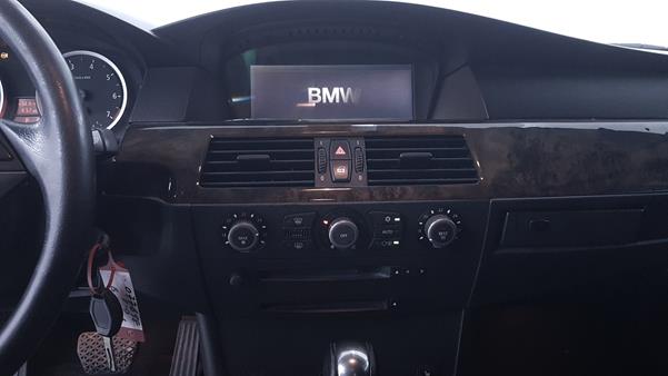 Photo 15 VIN: WBANB31080B077698 - BMW 545 