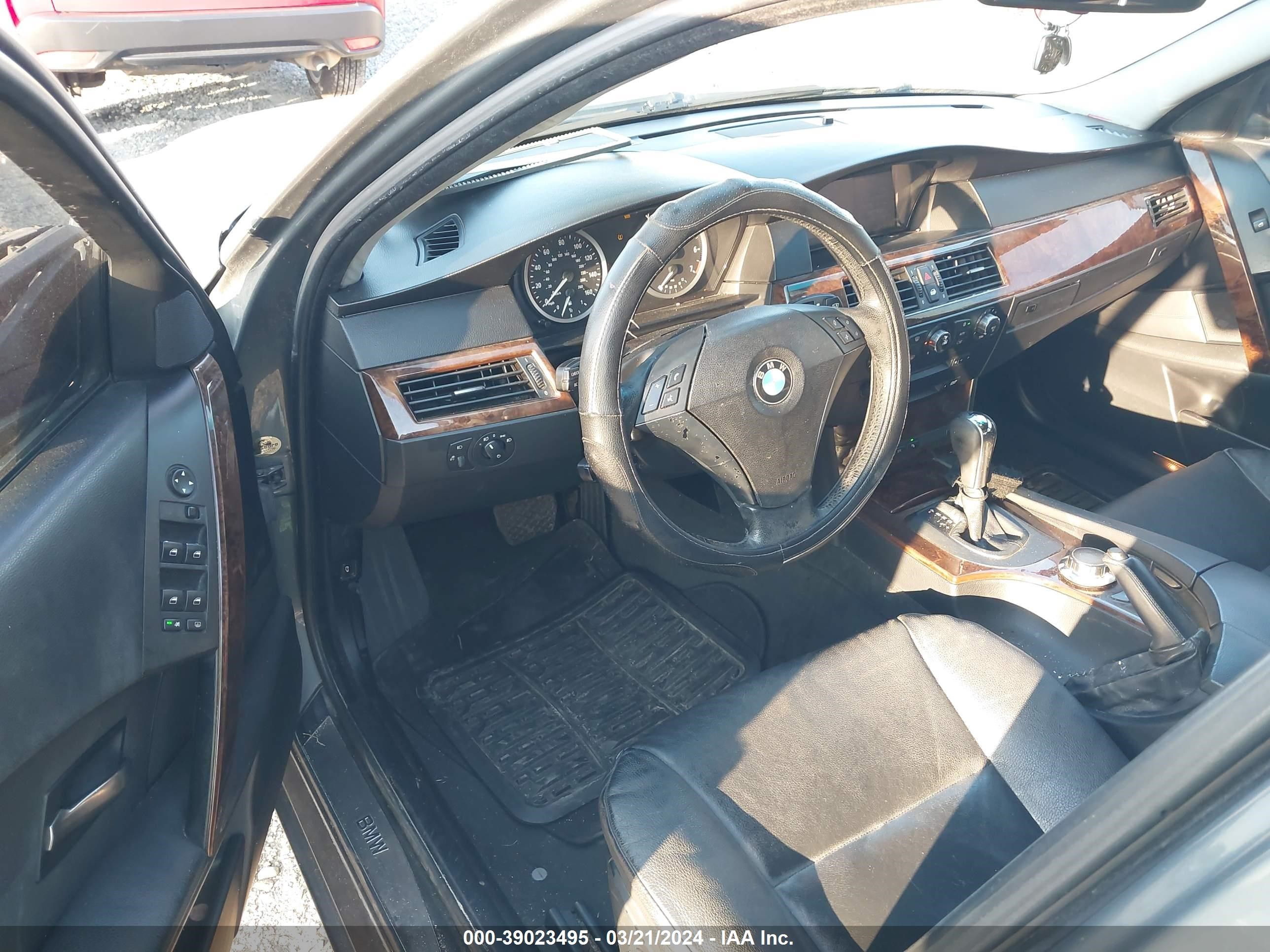 Photo 4 VIN: WBANB53537CP07619 - BMW 5ER 