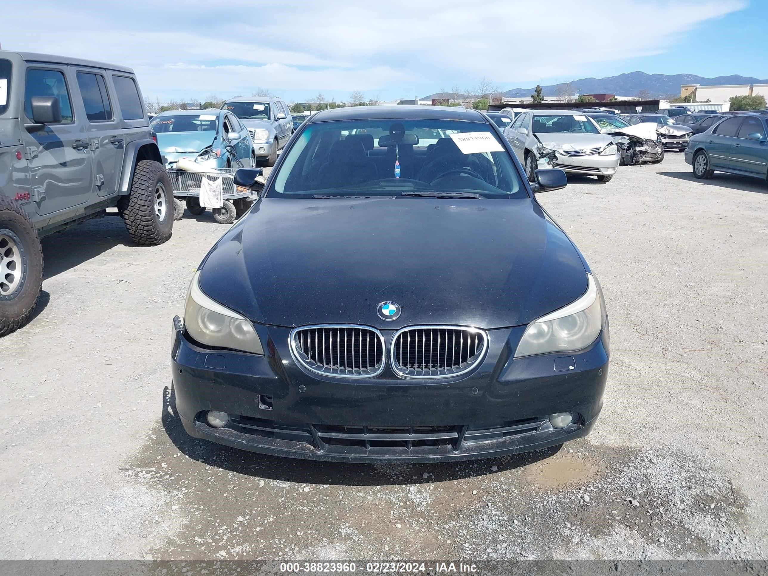 Photo 10 VIN: WBANB53537CP08205 - BMW 5ER 