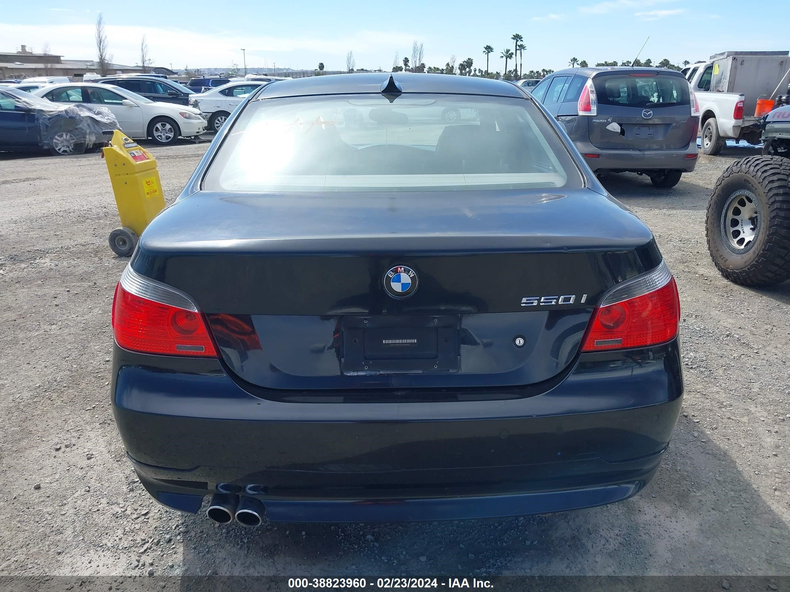 Photo 14 VIN: WBANB53537CP08205 - BMW 5ER 