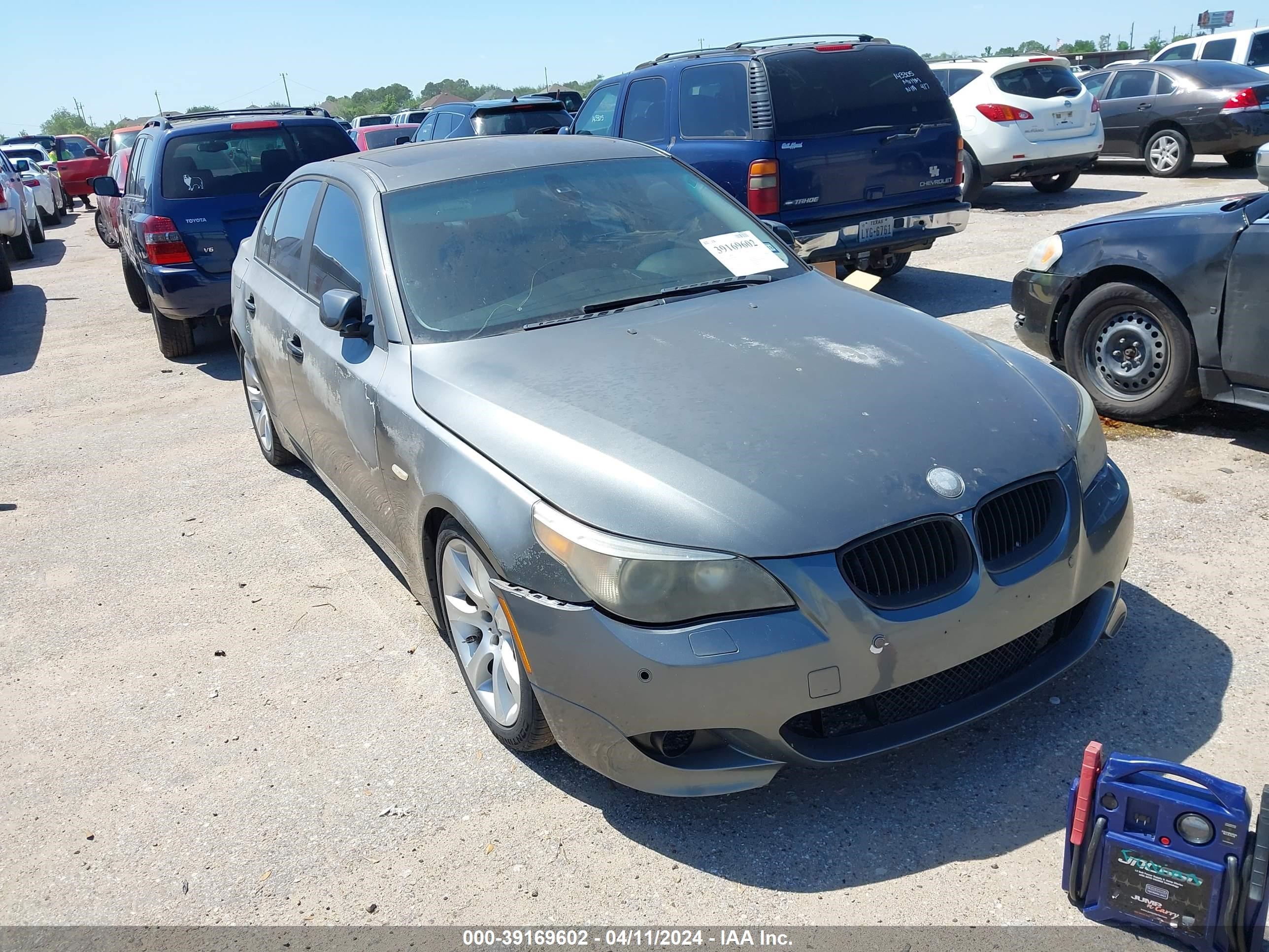 Photo 0 VIN: WBANB53597CP08922 - BMW 5ER 