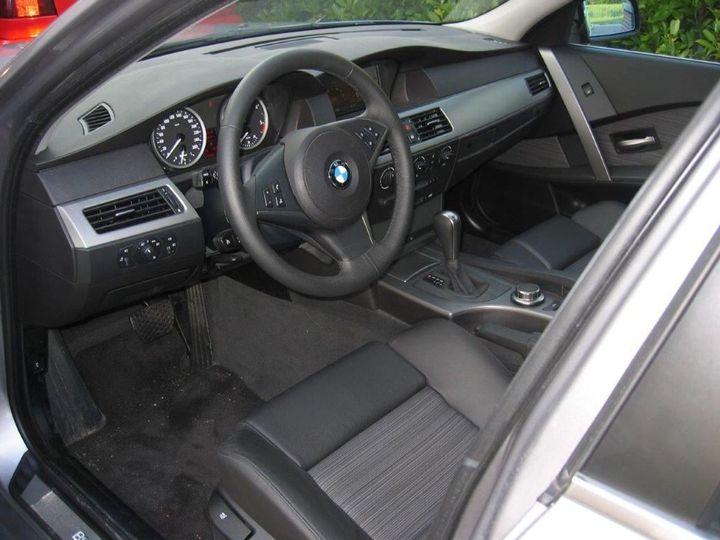 Photo 3 VIN: WBANC31000CP61491 - BMW 5-SERIE 