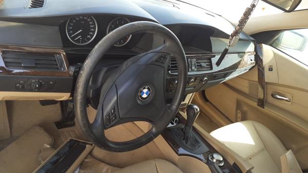 Photo 11 VIN: WBANE510X6B977319 - BMW 525I 