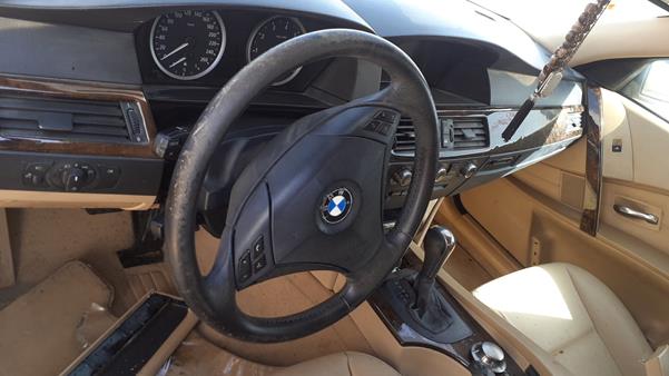 Photo 15 VIN: WBANE510X6B977319 - BMW 525I 