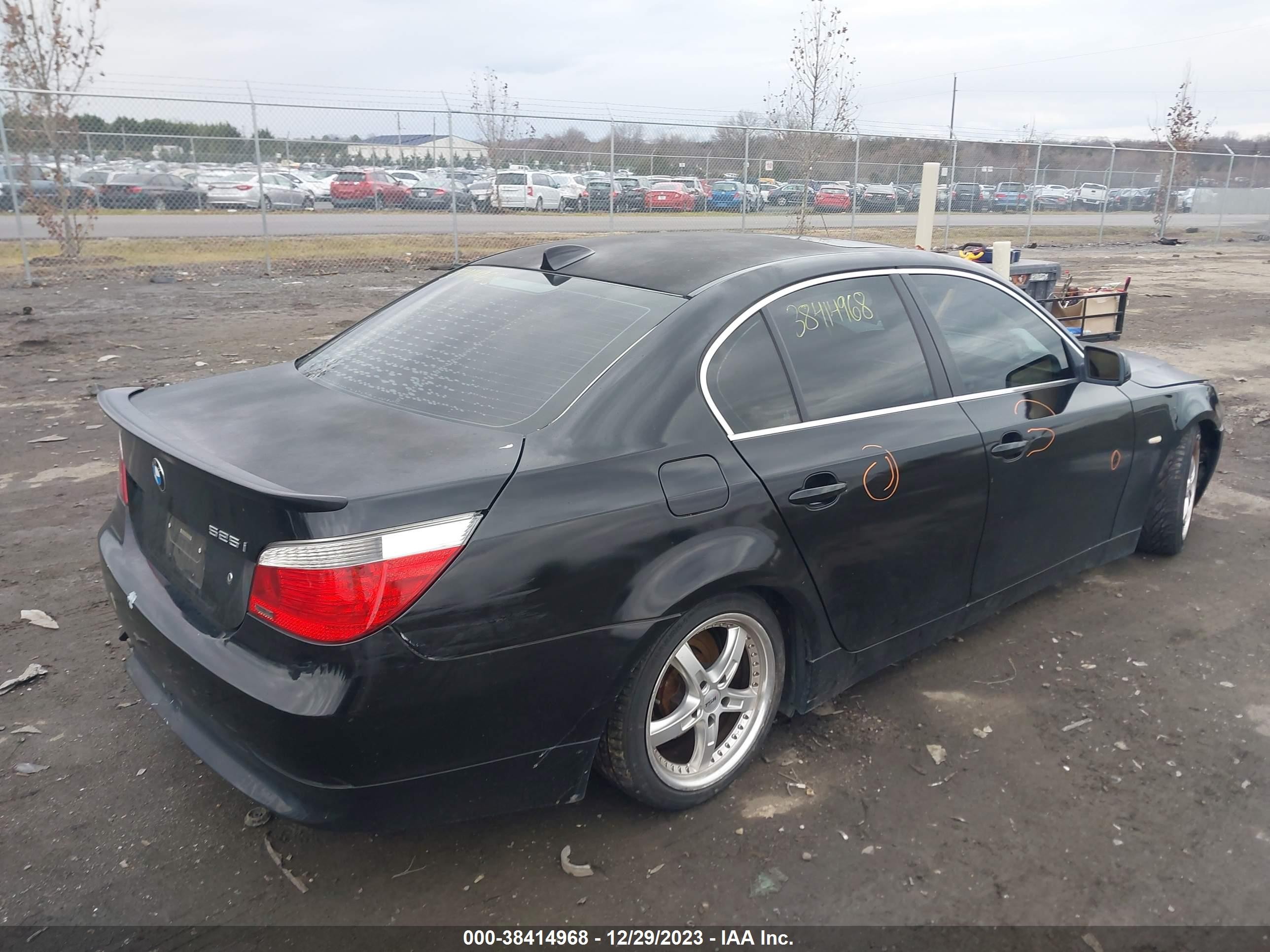 Photo 3 VIN: WBANE53506CK88926 - BMW 5ER 