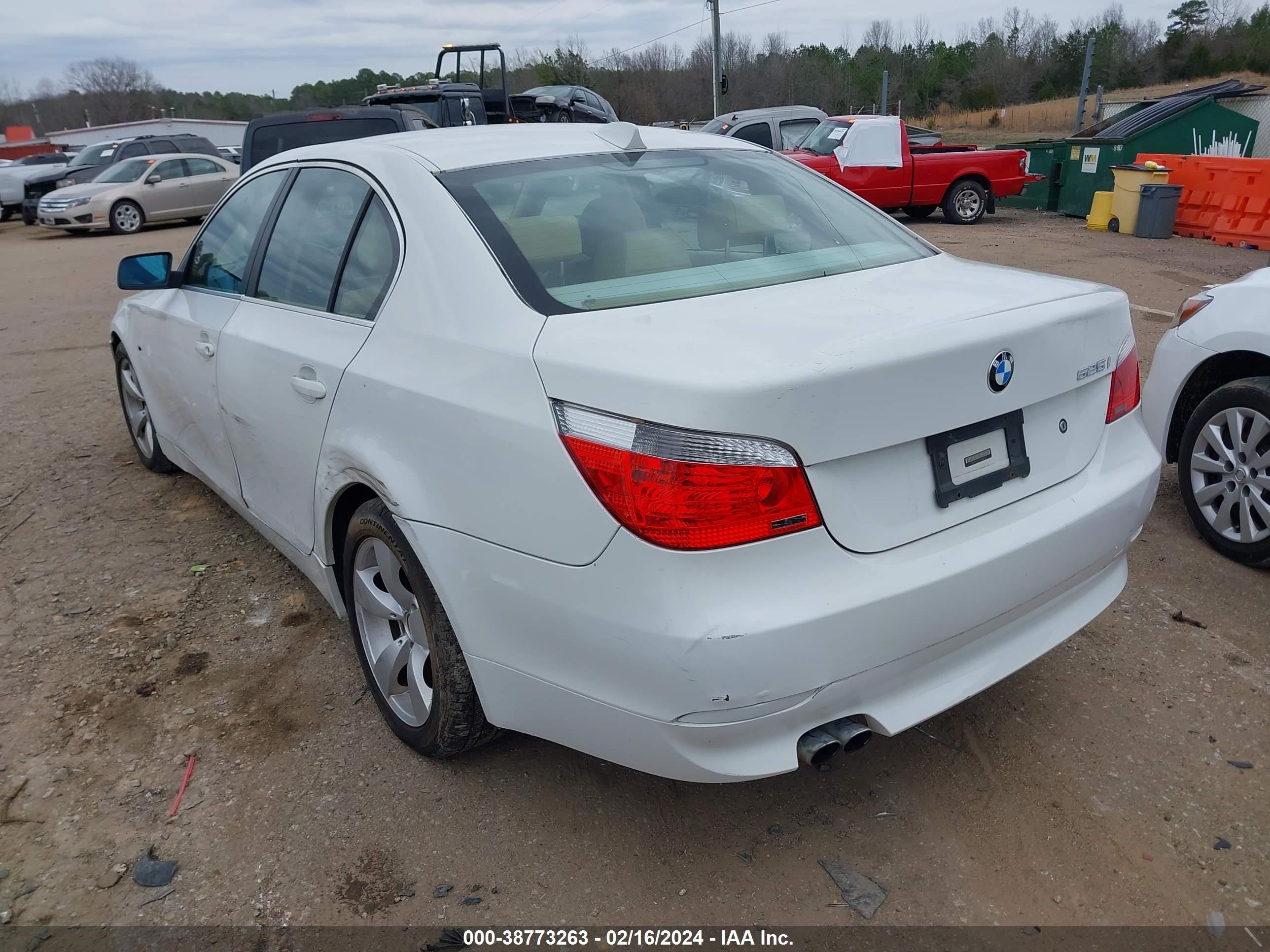 Photo 2 VIN: WBANE53526CK88622 - BMW 5ER 