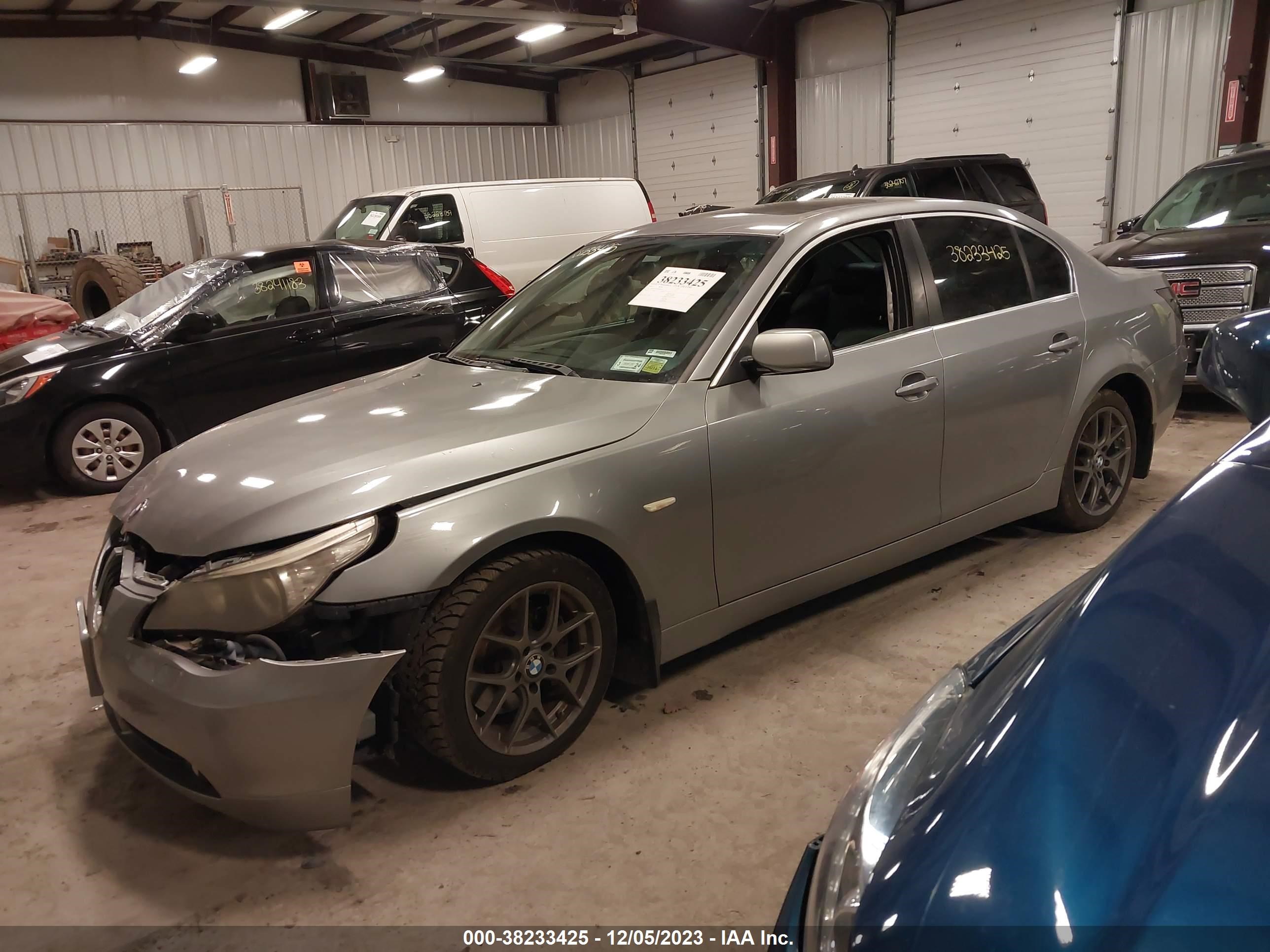 Photo 1 VIN: WBANE53527CK92610 - BMW 5ER 