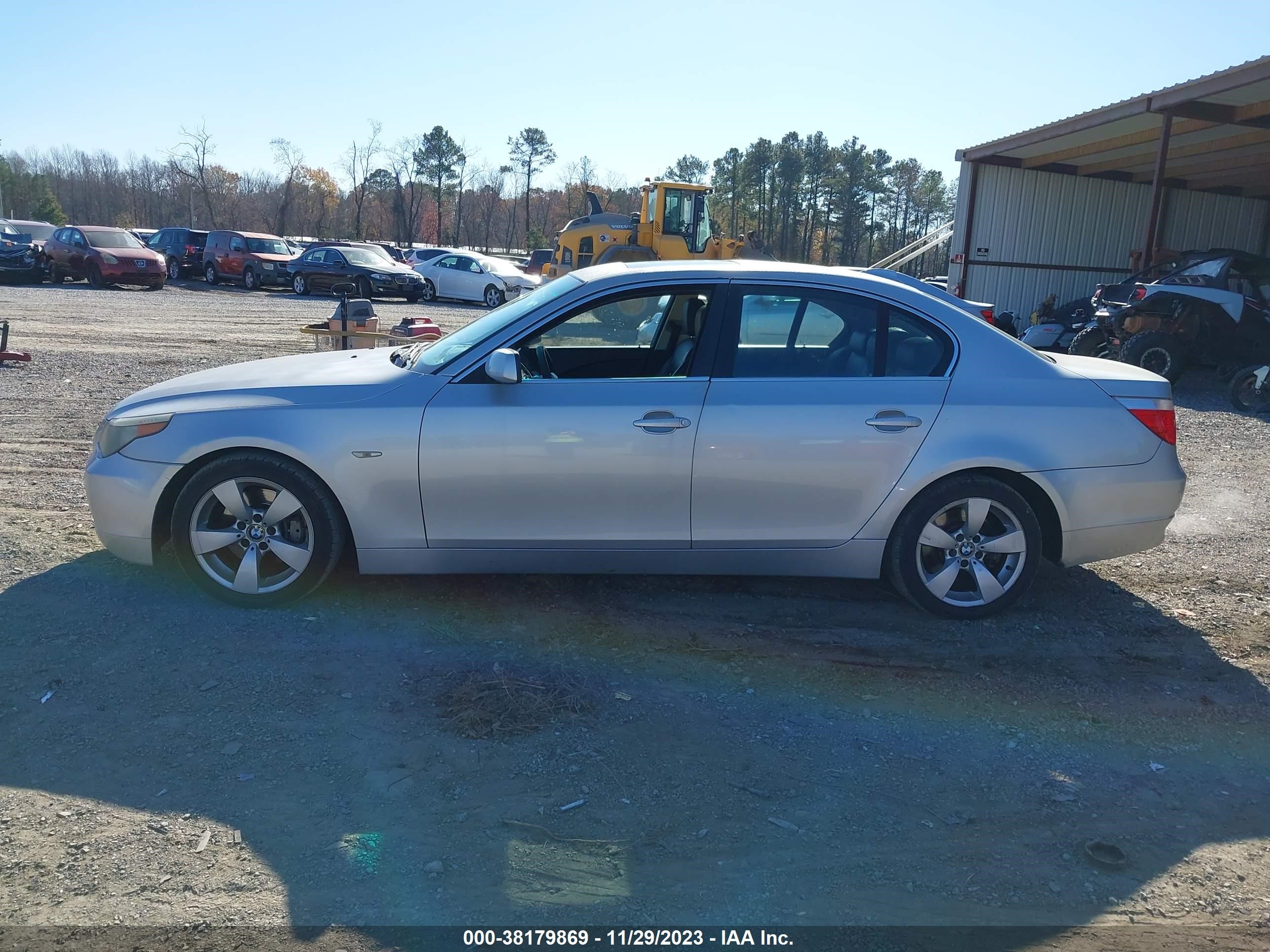 Photo 13 VIN: WBANE53566CK87375 - BMW 5ER 