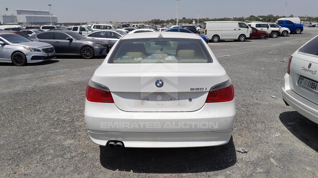 Photo 8 VIN: WBANE71047CM05606 - BMW 530I 